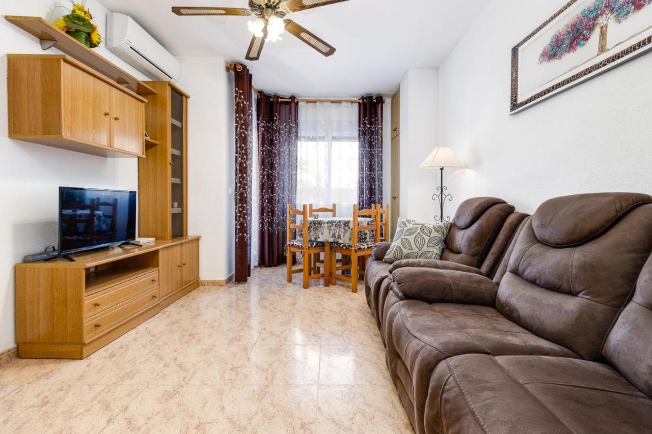 Caballero Apartment Torrevieja Eksteriør billede